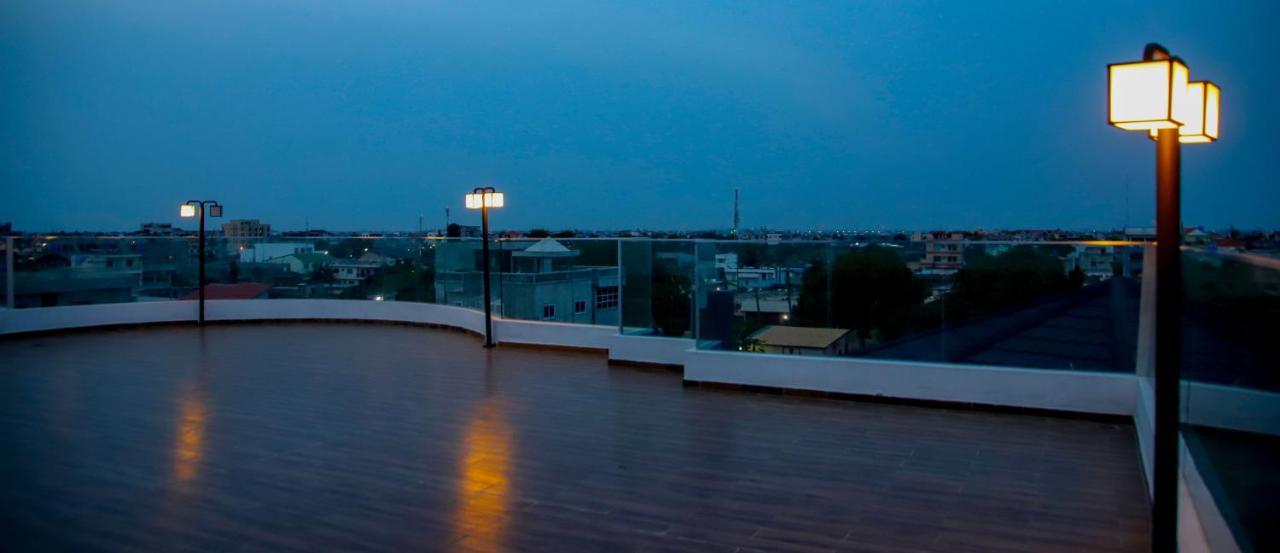 Hotel La Casa Cielo Cotonou Bagian luar foto